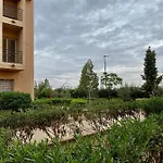 Charming Apartment, 20 Min From City Center